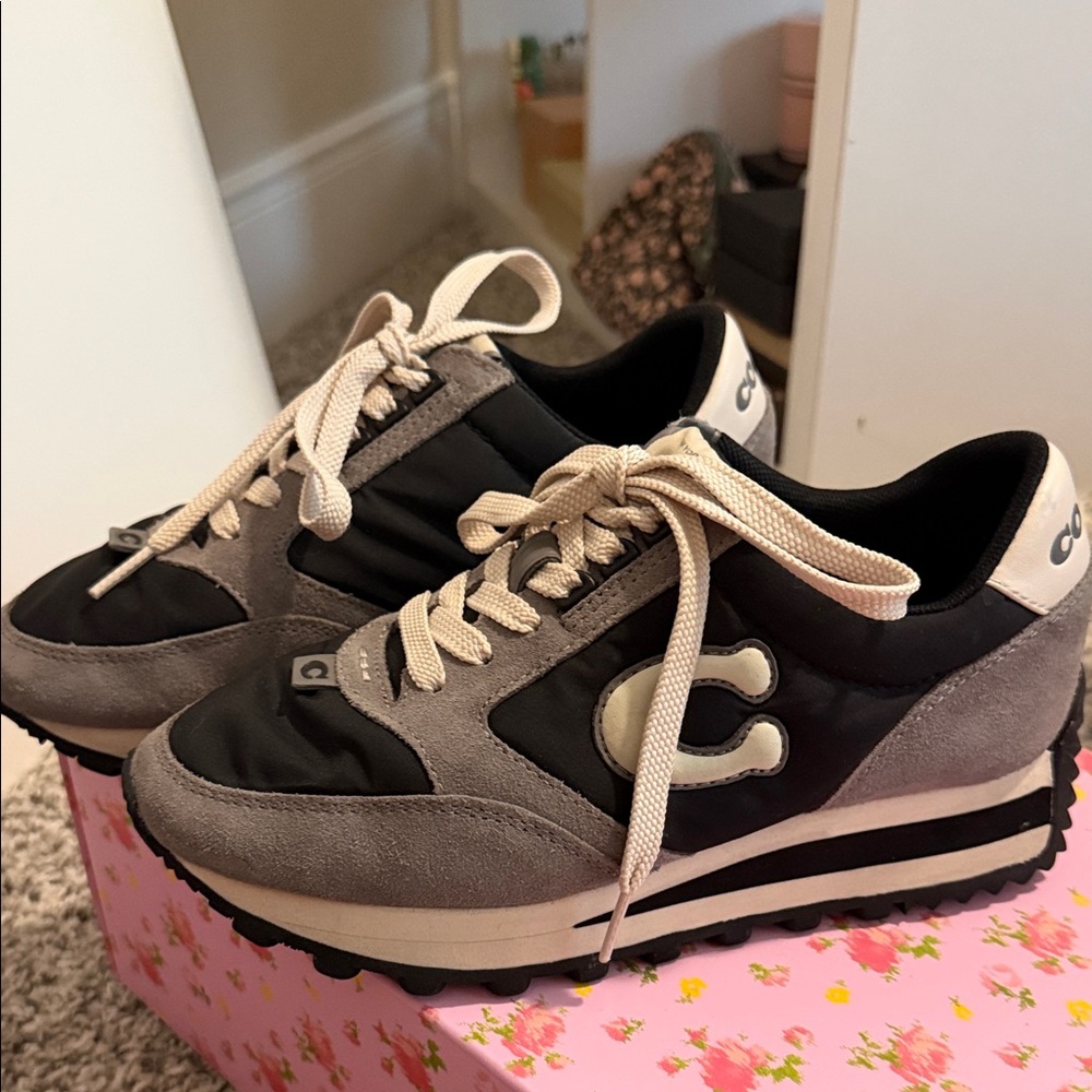CoachWomen's Sneakers